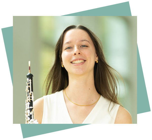 Selina Langfeldt, oboe & piano teacher